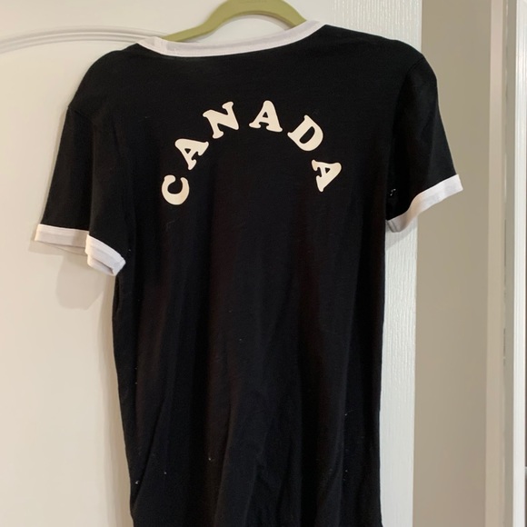 Roots small Canada t-shirt. - Picture 4 of 4